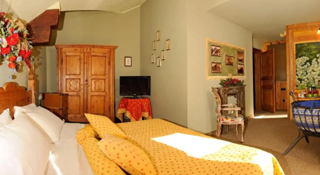 Полулюкс Deluxe Hotel Chalet La Meridiana