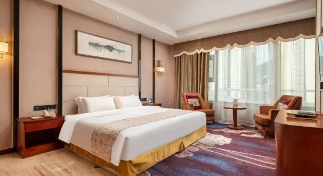 Люкс Executive Meigao Hotel (Tongren High-speed Railway Station)