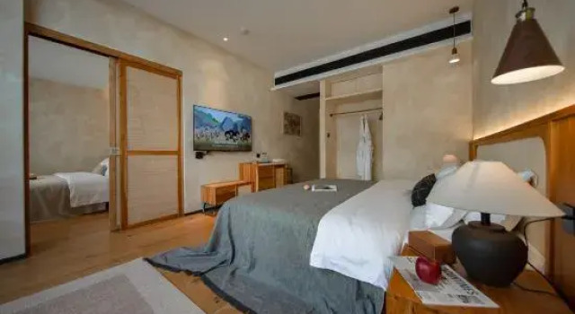 Люкс Yunting Wuxiang Seaview Art Hotel (Dali Double Corridor Branch)