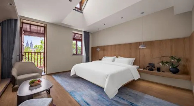 Капсула Qingting · Lyric Courtyard Hotel (Zhongshan Road Metro Station, Zhanqiao, Qingdao)