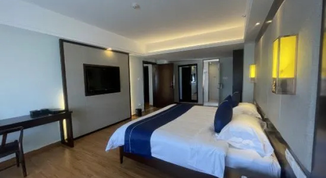 Люкс Deluxe Jing Hua Hotel