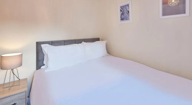 Host Stay Baslow Road Serviced Apartment, Varaa Huoneisto Asunnot kohteessa Merseyside, Huoneisto