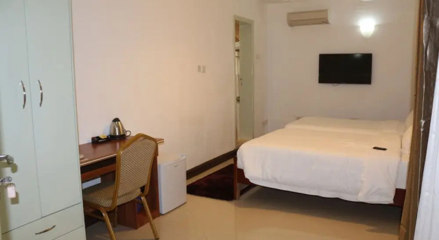 Номер Deluxe Kingsbridge Royale Hotel
