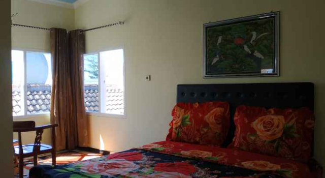 Comfort Room at Penginapan Kahan