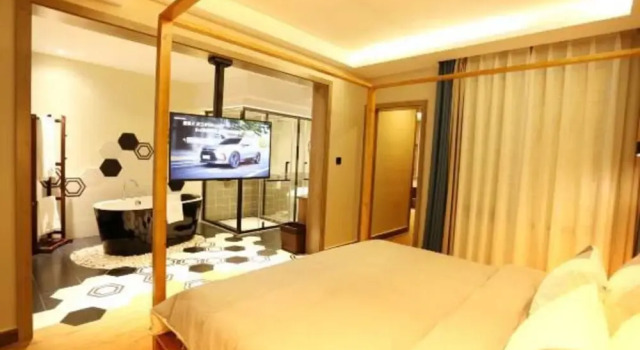 Fenghuang Waiting for you guest house, Забронировать Гостевой дом Фэнхуан Хунань