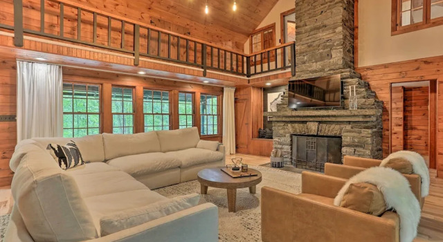 Hilltop Lackawaxen Gem w/ River View & Fire Pit, Reserva ahora Hotel Lackawaxen Estados Unidos