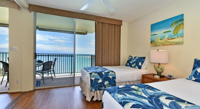 Hololani Resort, Забронировать Отель Кахана West Maui