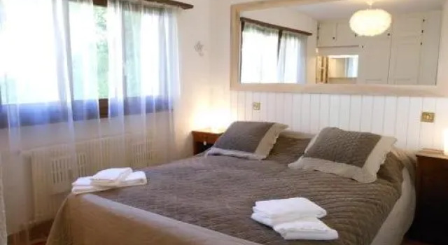 Lara 1, Prenota Appartamento Hotel a Canton Vallese con parcheggio, Parcheggio
