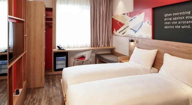 Двухместный номер Standard Ibis Saigon Airport