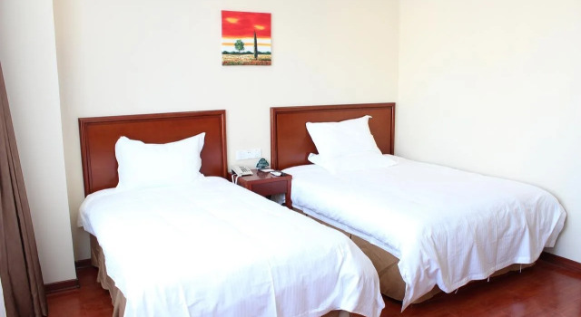 GreenTree Inn Shanghai Caohejing Songjiang Jiuxin Road Business Hotel, Varaa Hotelli Songjiang Shanghai