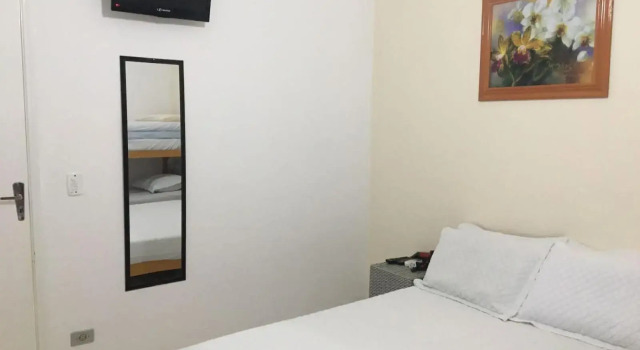 Casa em condomínio em Martin de Sá.