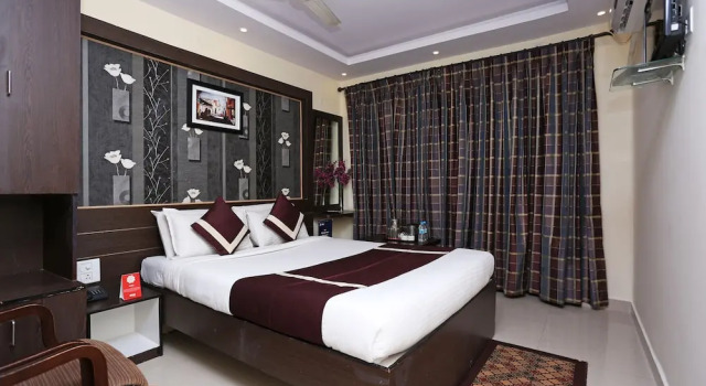 OYO 5586 Prakash Palace, Rezervovat Hotel Hotely v Bangalore s parkováním, Parkování