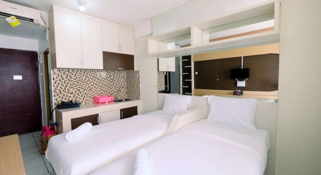 East Park Studio Apartment with Twin Beds, Prenota Appartamento Giacarta Jakarta Province