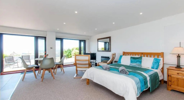 St Mildreds Bay Annex Retreat With Direct Sea Views