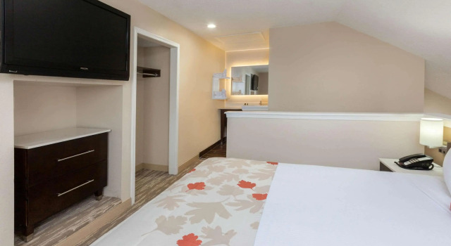 Hawthorn Suites by Wyndham Southfield