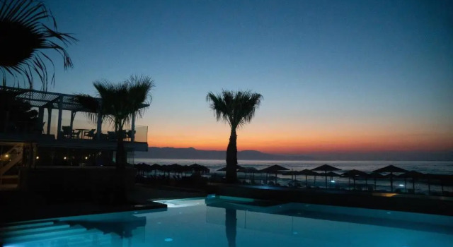 Sea Front Suites, Maisonettes & Apartments
