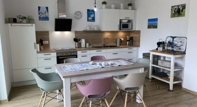 Апартаменты Holiday Home on Bornfeld
