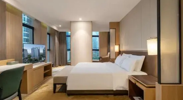 Люкс Executive The Ruihe Hotel (Zhengzhou High-speed Railway Station)