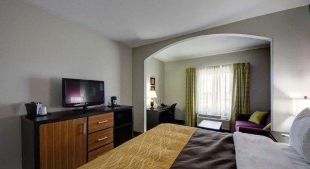 Двухместный люкс Comfort Inn & Suites Tulsa I-44 West - Rt 66