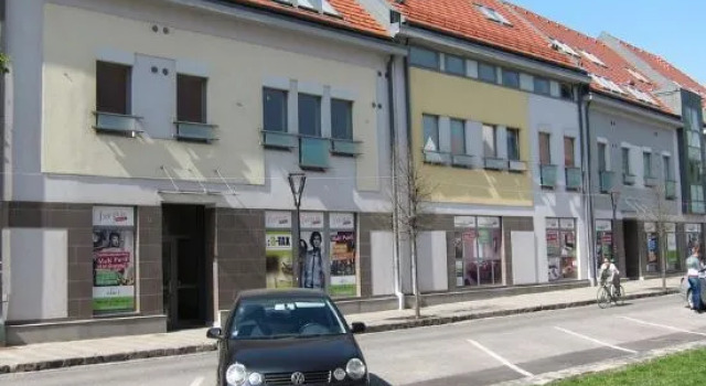 Central Apartment Trnava, Rezervovat Apartmán Hotely v Trnavský kraj s parkováním, Parkování