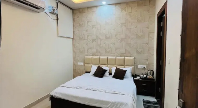 Hotel Grand Central, Забронировать Отель Буландшар штат Уттар-Прадеш
