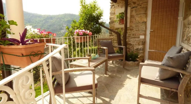 Casa Vacanze Sole, Book Hotel Borghetto d'Arroscia Ligurien