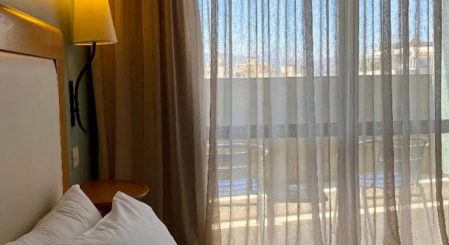 Двухместный номер Standard с балконом Olympic Hotel