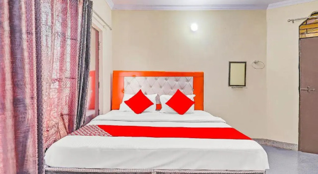 OYO Flagship 83388 Sunder Hotel