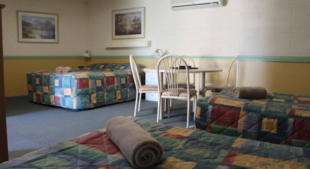Cobram Colonial Motor Inn, Rezervasyon Otel Cobram East havuzlu oteller, Yüzme Havuzu