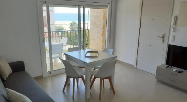 Apartamentos Dins Mar Apto. 4, Забронировать Апартаменты/квартира Отели в центре Торредембарры, в центре