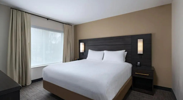 Двухместный люкс c 1 комнатой Residence Inn by Marriott New Brunswick Tower Center Blvd
