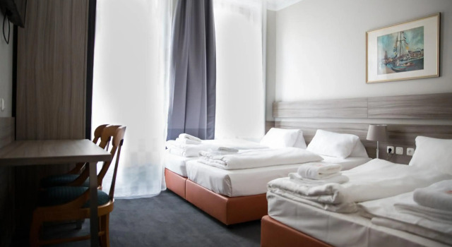 City Hotel