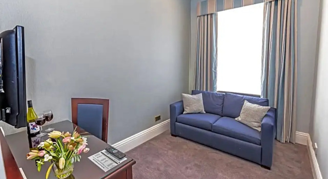 Полулюкс Best Western Plus The Connaught Hotel and Spa