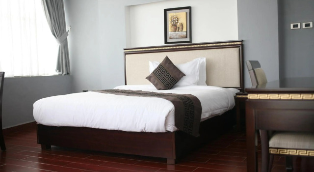 Yadonay Hotel