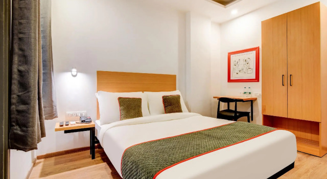 OYO Townhouse 205 Jaipur Airport, Rezervovat Hotel Hotely v Rajasthan s parkováním, Parkování