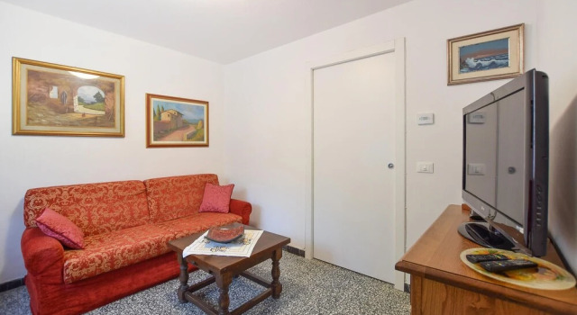 Awesome Home in Massarosa With Wifi and 2 Bedrooms