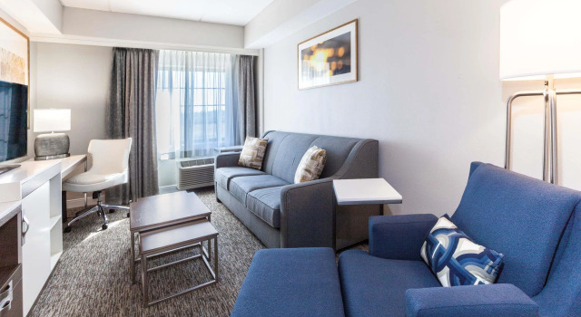 Sheraton Jacksonville Hotel, Забронировать Отель Джэксонвилл штат Флорида