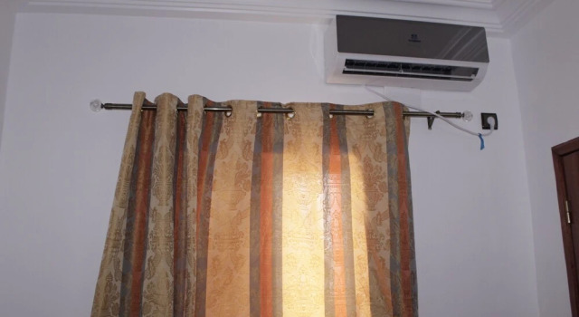 Elu Hotel Studio - Bonamoussadi, Book Hotel Douala Wouri