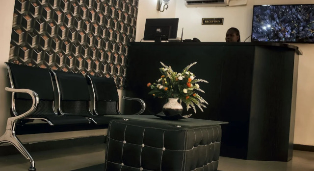 De Revelation Hotel