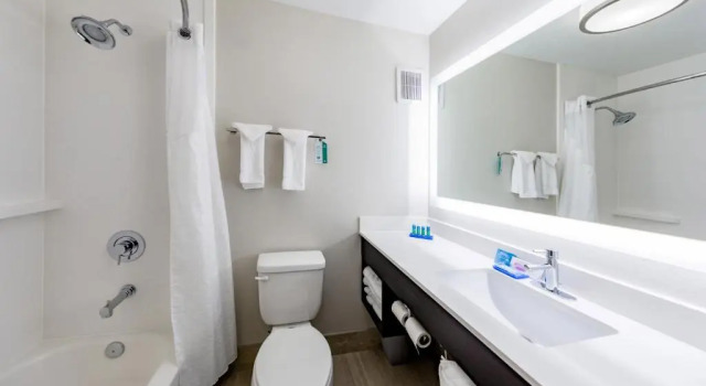 Четырёхместный люкс Holiday Inn Express & Suites Hood River by IHG