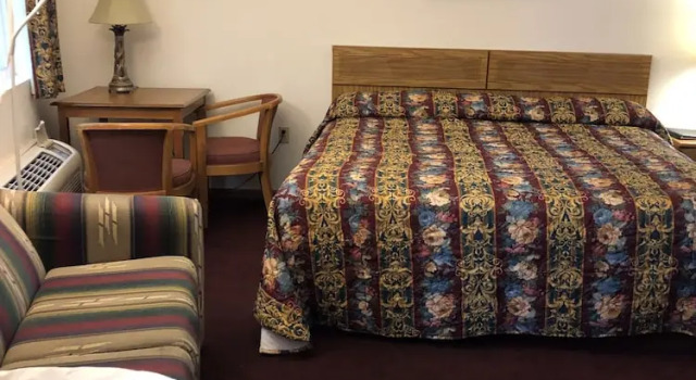 Двухместный номер Deluxe Цокольный этаж Lakeside Motel