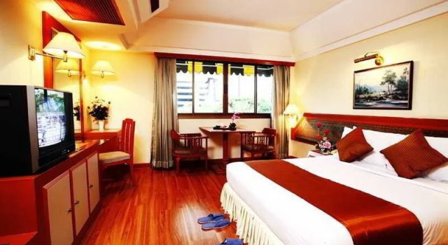 Sawasdee Langsuan Inn, Забронировать Отель Отели Бангкока 3 звезды, рядом с Торговый комплекс СентрВорлд, 3*