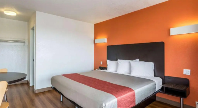 Двухместный номер Standard Motel 6 Albuquerque Northeast