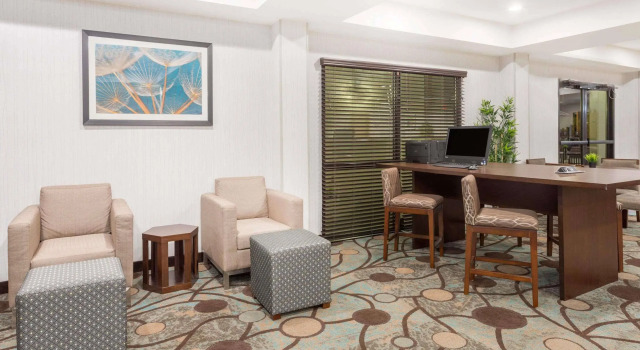 Wyndham Garden Greenville Airport, Book Hotel Greeneville Tennessee