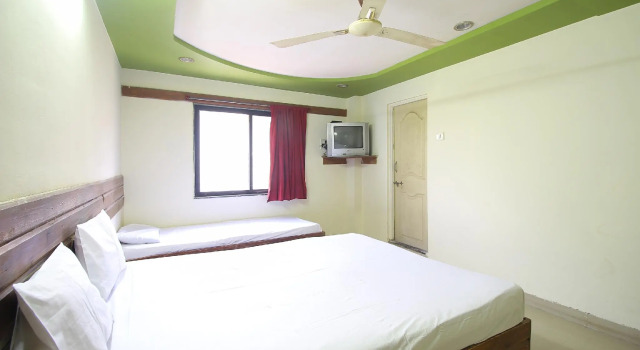 SPOT ON 40287 Hotel Shangrila, Забронировать Отель Отели штата Махараштры 3 звезды, 3*