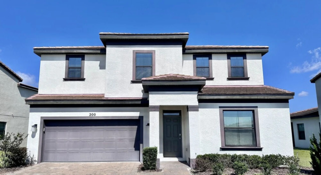 Balmoral Resort-200kb 6 Bedroom Home by RedAwning