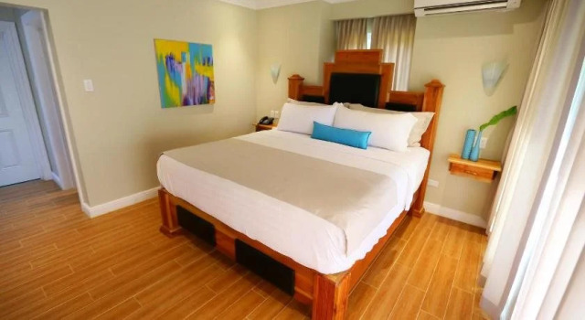 The Oasis Resort - All Inclusive