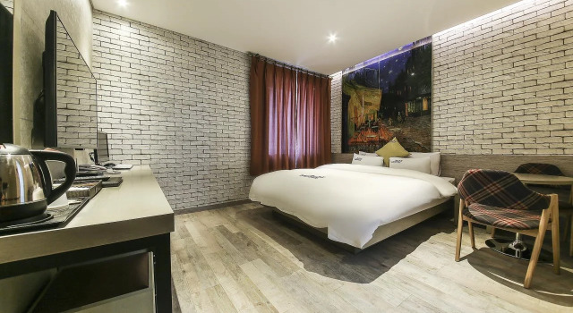 West Hill Hotel