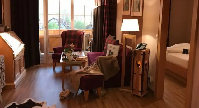 Люкс c 1 комнатой с балконом Hotel "Zum Ritter"
