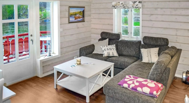 Beautiful Home in Etne With 2 Bedrooms, Rezerwuj Hotel Etnesjoen Vestland